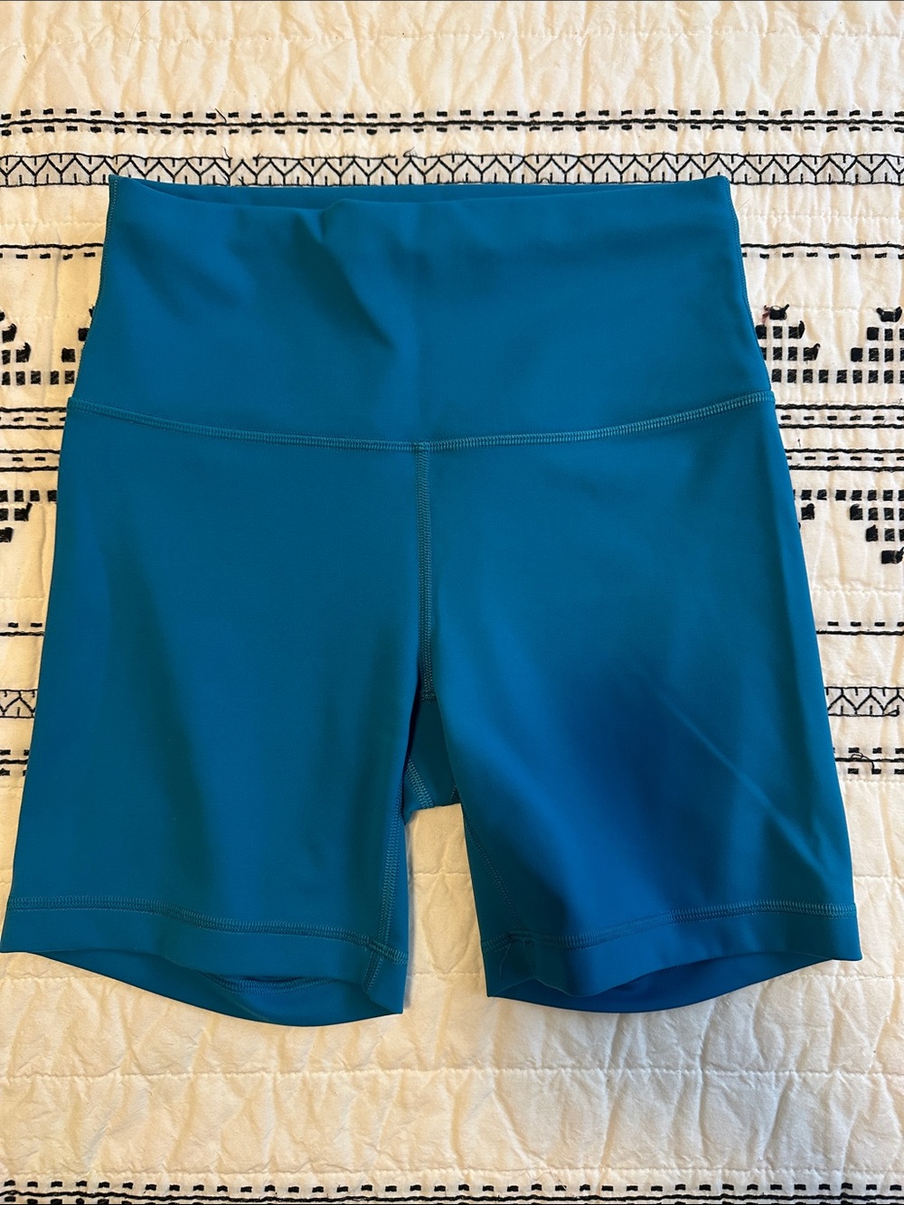 Lululemon Wundertrain High-Rise Short 6”